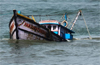 Kundapur: Fishing boat sinks in Gangolli estuary; six fishermen rescued